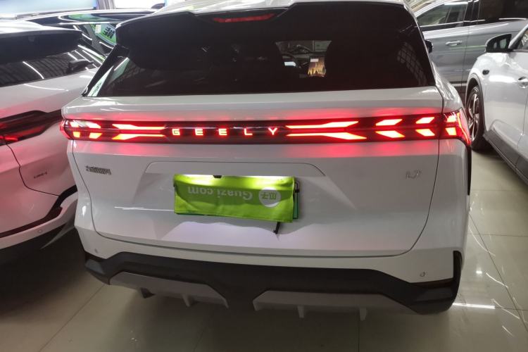 Used  L7 2024 1.5T 115 km PLUS Dragon Edition