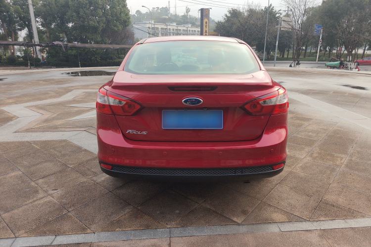 Used Ford Focus 2012 Sedan 1.6L Automatic Comfort Model
