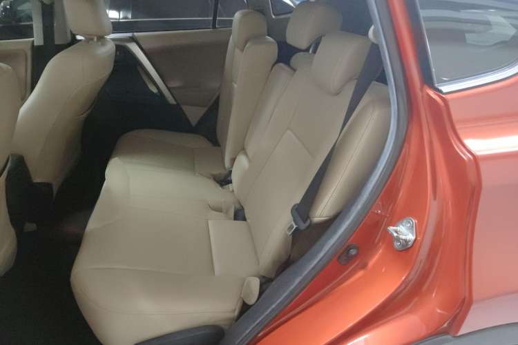 Used Toyota RAV4 2013 2.0L CVT Four-Wheel Drive Fashion Edition
