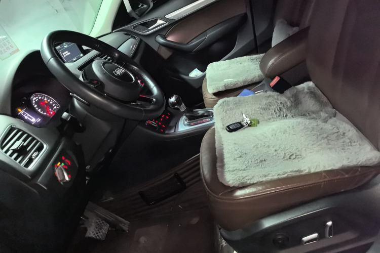 Used Audi Q3 2017 30 TFSI Fashion Model
