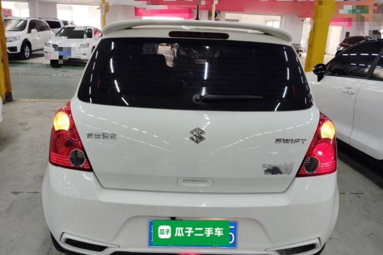 Used Suzuki Swift 2014 1.5L Automatic Fashion Edition
