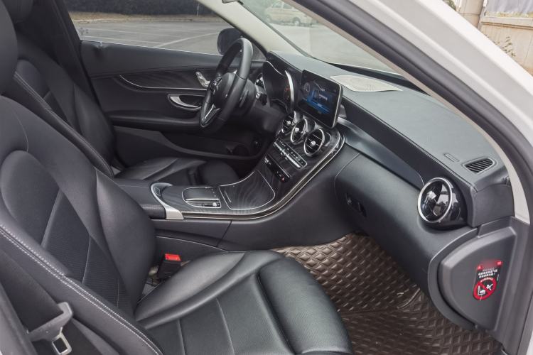 Used Mercedes-Benz C-Class 2019 C 180 L Fashion Edition Sport Version
