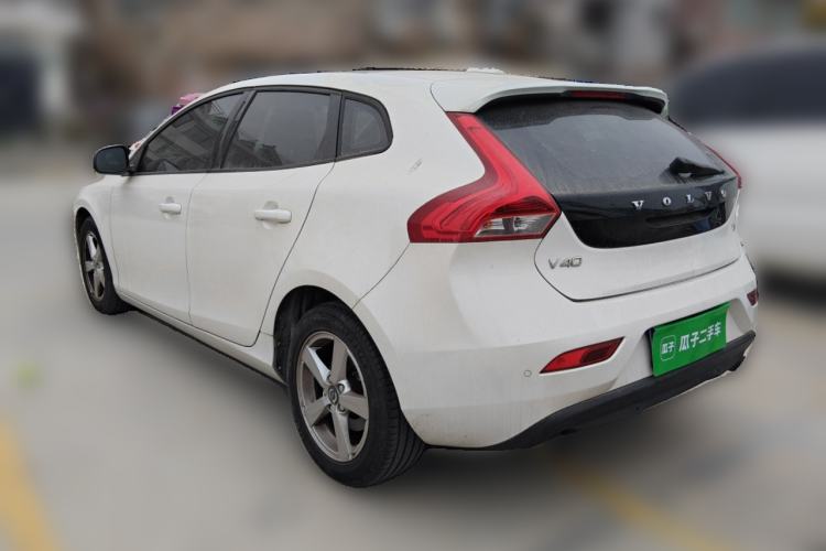 Used Volvo V40 2016 T3 Zhiyi Edition