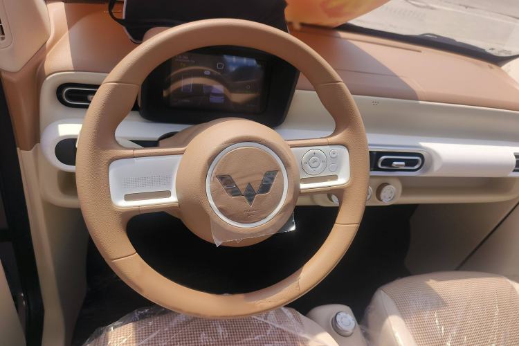 Used Wuling Hongguang MINIEV 2024 3rd Generation 215km Youth Edition
