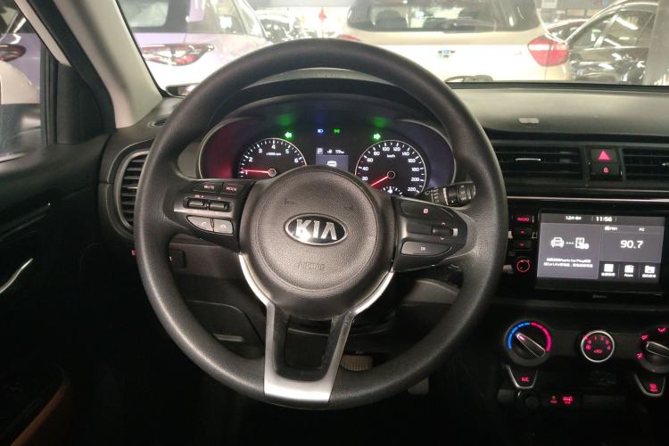 Used Kia KX Cross 2017 1.4L AT GLS
