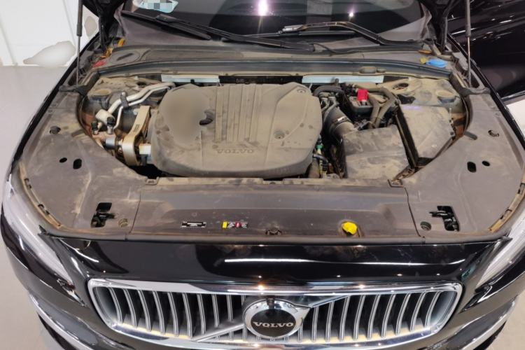 Used Volvo S90 2022 B5 Zhiyuan Luxury Edition