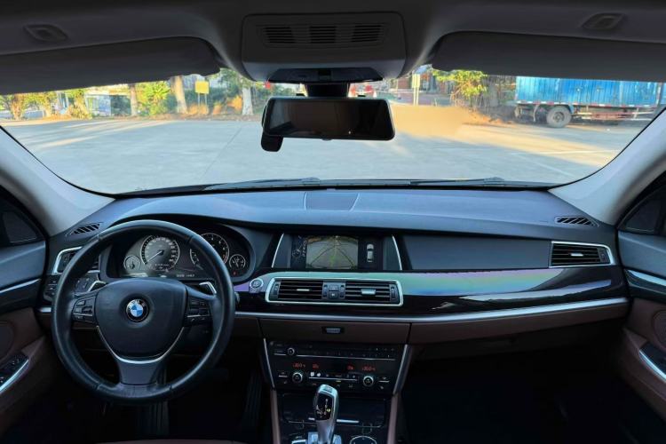 Used BMW 5 Series GT 2014 535i Leading Model