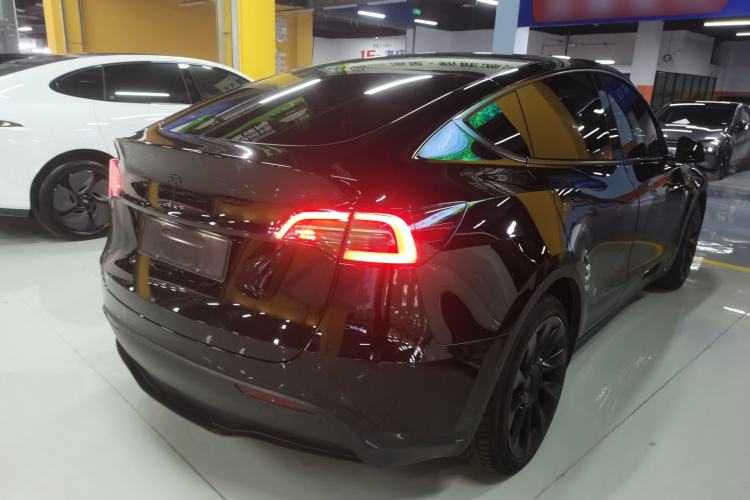 Used Tesla Model Y 2021 Standard Range Rear-Wheel Drive Version
