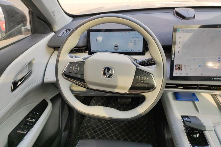 Used Changan UNI-Z New Energy 2024 Blue Whale Smart Electric iDD 125km Excellence Model
