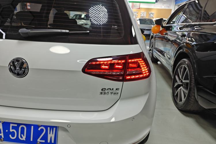 Used Volkswagen Golf 2017 230TSI Automatic Comfort Edition – Celebrating Milestone of One Million Units
