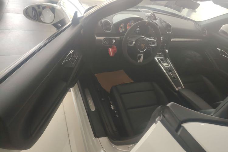 Used Porsche 718 2016 Boxster 2.0T
