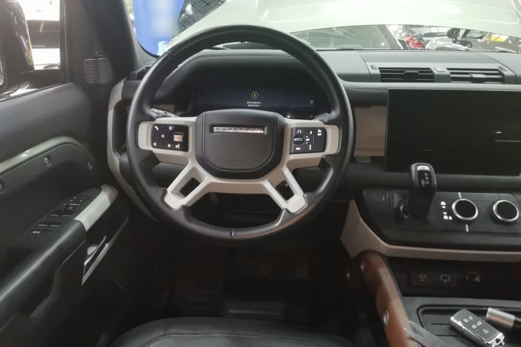 Used Land Rover Defender 2024 110 3.0T P400 X-DYNAMIC HSE
