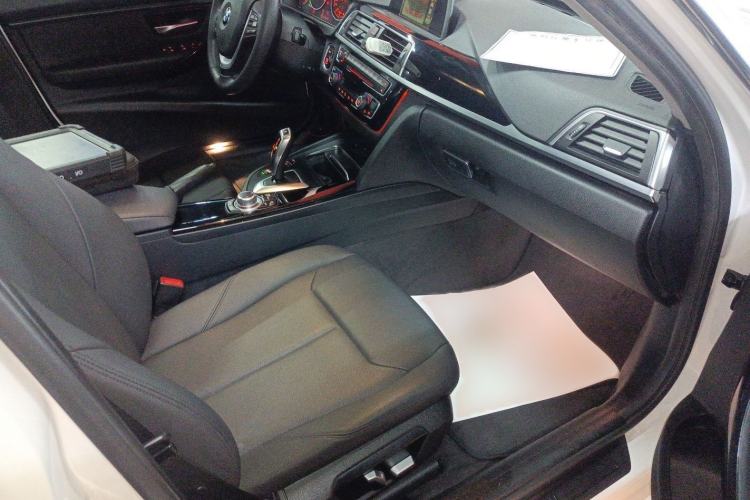 Used BMW 3 Series 2016 320Li Fashion Model
