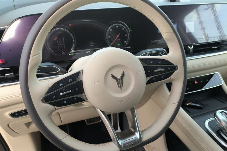 Used VOYAH Dream 2022 0-Emission Edition Dream+ Smart Range Package – 605 km
