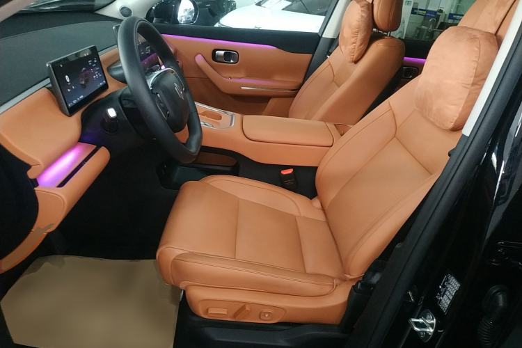 Used Leapmotor C16 2026 Extended-Range 280 LiDAR Zhizun Edition 6 Seats
