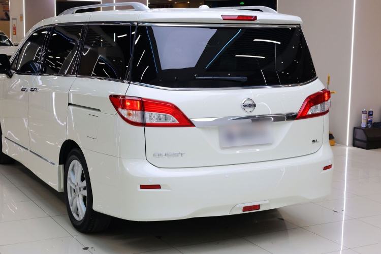 Used Nissan Quest 2015 3.5L SL
