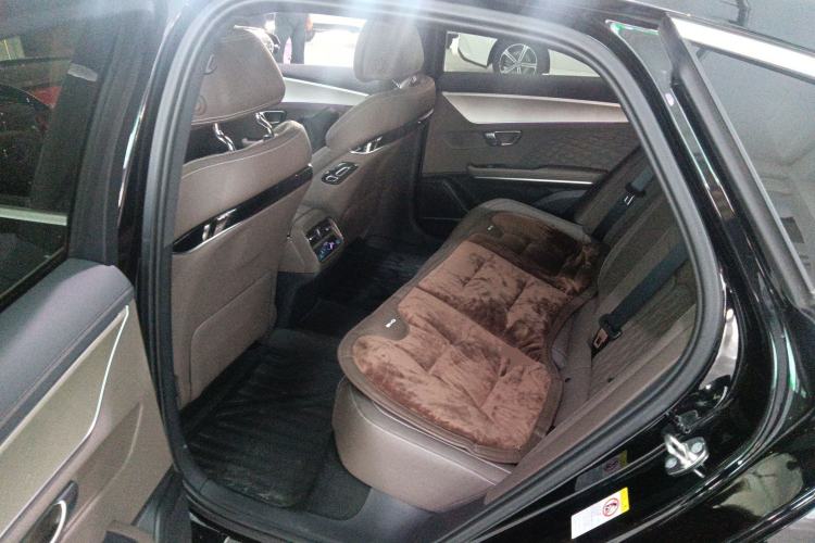 Used BYD Han 2024 EV Glory Edition 506KM Front-Wheel-Drive Premium Model
