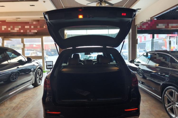 Used Mercedes-Benz GLC 2020 Facelift GLC 300 L 4MATIC Dynamic Edition
