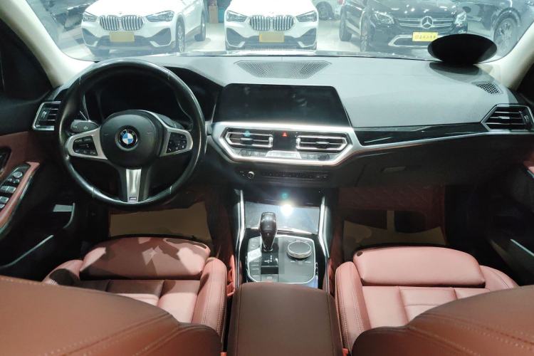 Used BMW 3 Series 2021 Second Facelift 320Li M Sport Package
