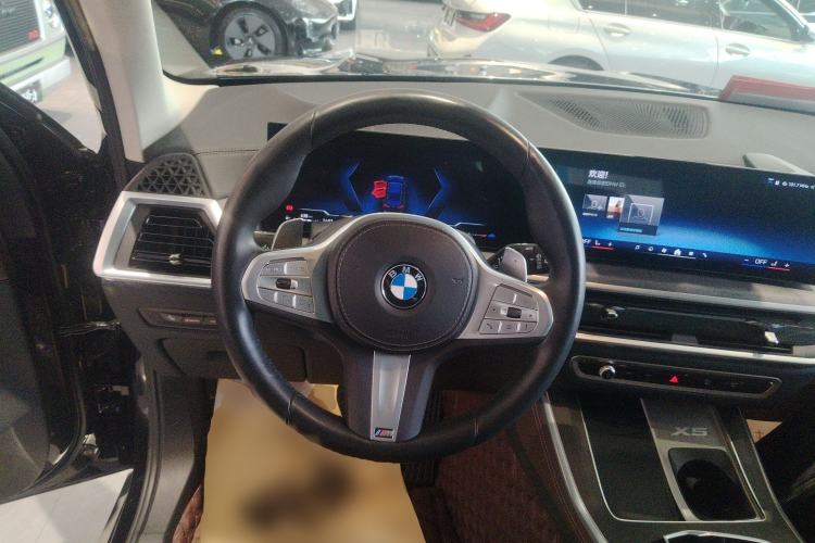 Used BMW X5 2023 xDrive 30Li M Sport Package
