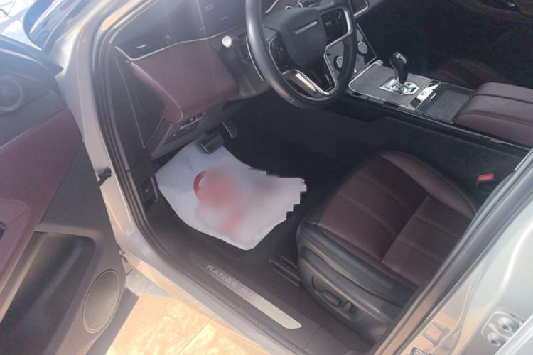 Used Land Rover Range Rover Evoque 2021 Range Rover Velar 249 PS R-Dynamic S Performance Edition
