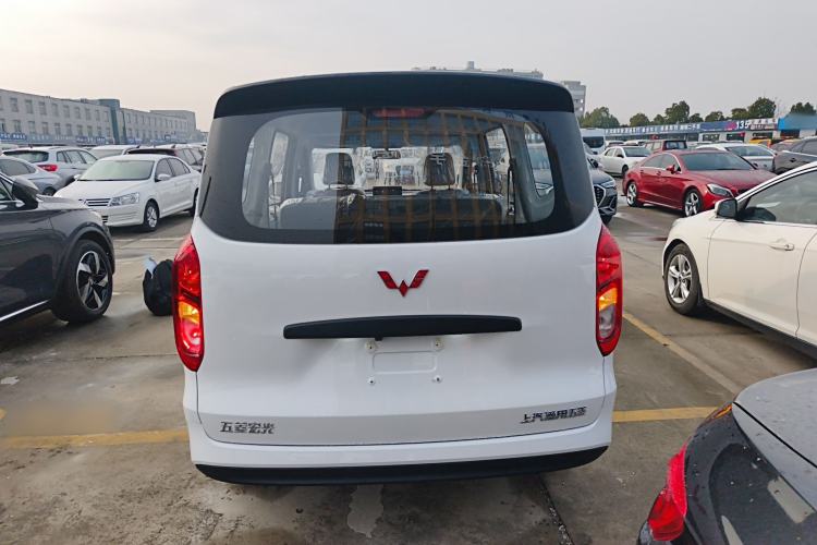 Used Wuling Hongguang New Energy 2025 Extended-Range Hybrid 50 km Standard Version
