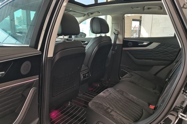 Used Hongqi HS5 2022 Revised Version 2.0T Smart Connect Flagship Edition
