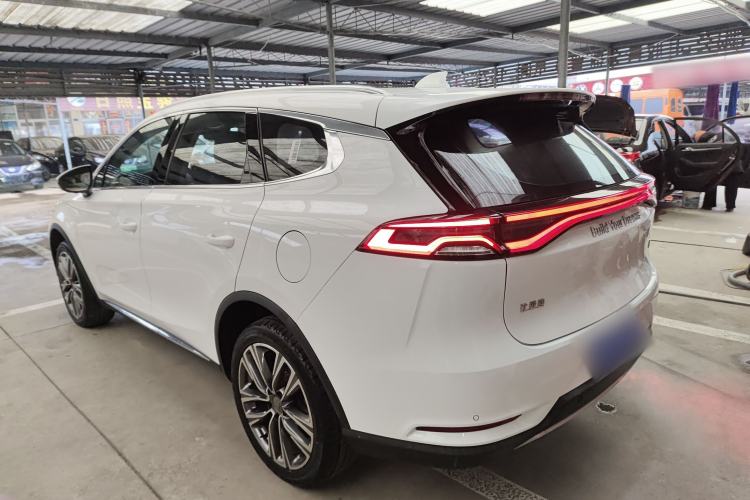 Used BYD Tang 2018 2.0T Automatic SmartConnect Prestige 7-Seater China V Standard
