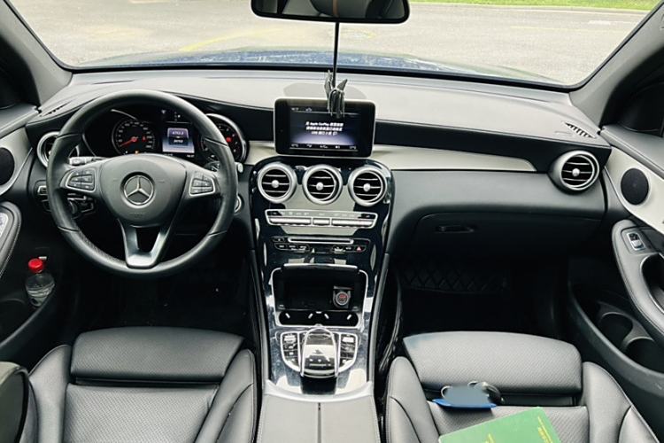 Used Mercedes-Benz GLC 2019 GLC 200 L 4MATIC
