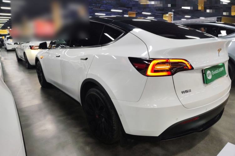 Used Tesla Model Y 2021 Long-Range All-Wheel-Drive Version