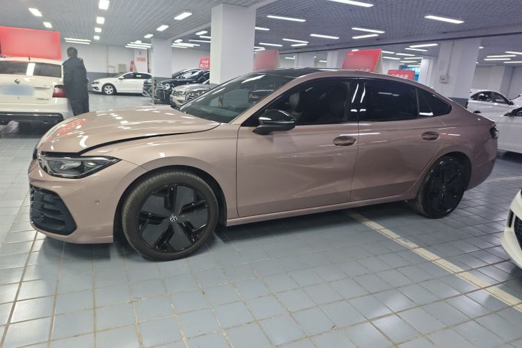 Used Volkswagen Passat 2025 Pro 380TSI Starry Dragon Luxury Edition
