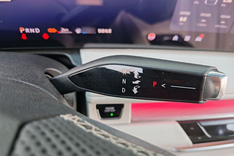 Used Buick GL8 New Energy 2024 Lu Zun Luxury Edition 7-Seater
