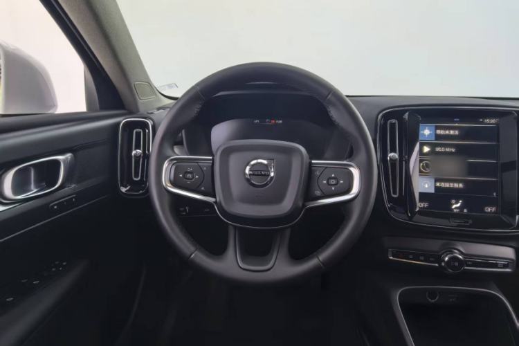 Used Volvo XC40 2022 T4 Four-Wheel Drive Smart & Stylish Edition