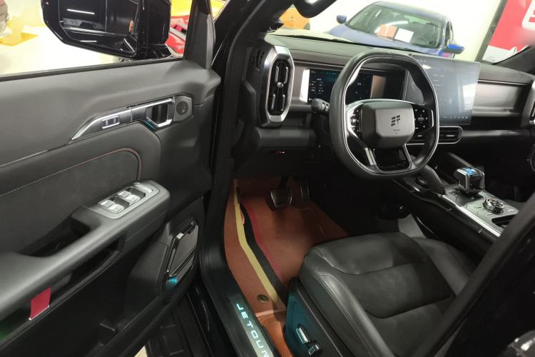 Used JETOUR Traveler 2023 2.0T All-Wheel Drive Conquer PRO
