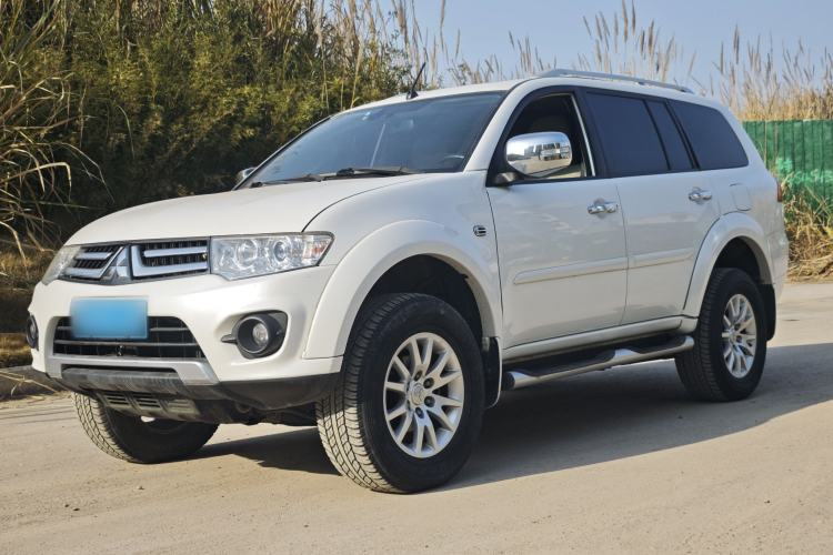 Used Mitsubishi Pajero Sport 2013 3.0L Automatic 4x4 Flagship Edition