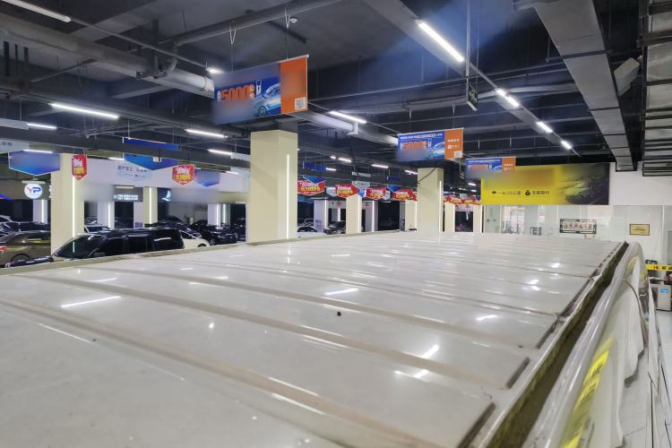 Used SAIC MAXUS Xintu V80 2023 2.0T Manual Classic Aoyuntong Long Wheelbase Mid-Height 6/7/8/9-Seater