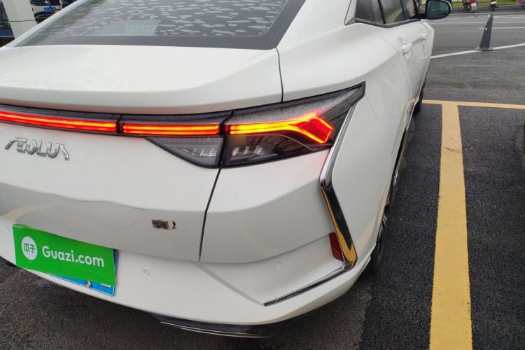 Used Dongfeng Aeolus Yixuan 2021 230T Automatic Chasing Shadow Edition
