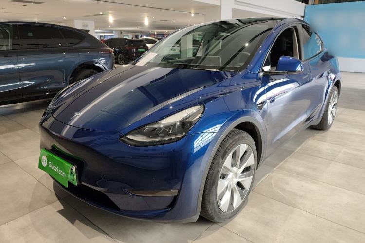 Used Tesla Model Y 2022 Long-Range All-Wheel-Drive Version