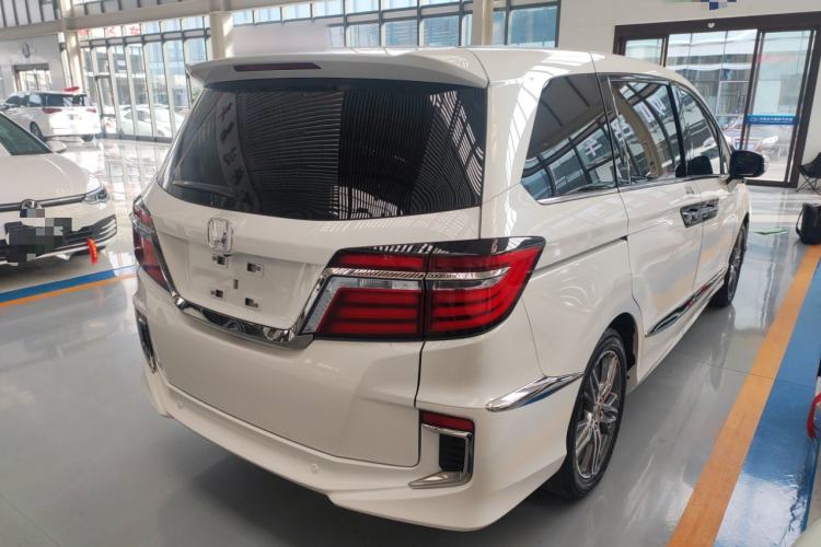 Used Honda Elysion 2019 2.0L Hybrid Supreme Edition
