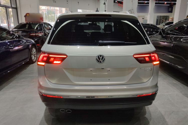 Used Volkswagen Tiguan L 2019 330TSI Automatic Two-Wheel Drive Panoramic Comfort Edition China VI Standard
