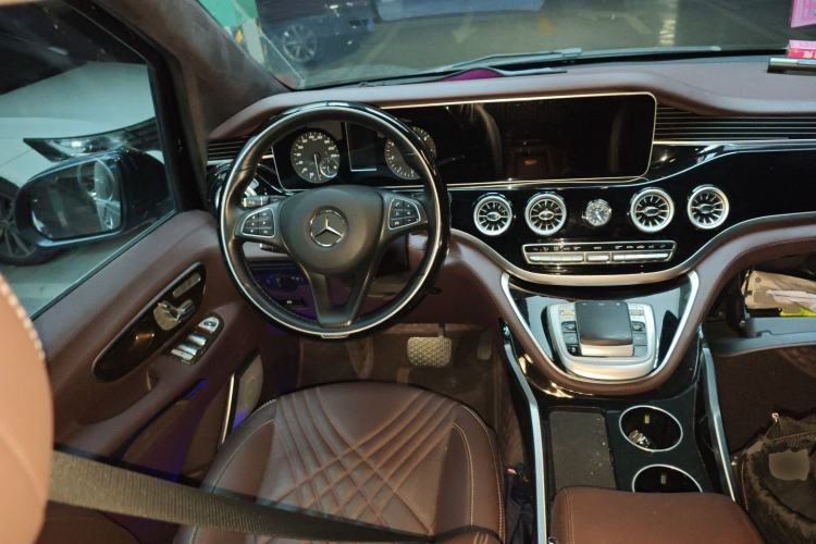 Used Mercedes-Benz Vito 2021 2.0T Elite Version 7 Seats
