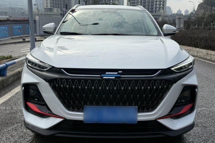 Used Oshan X7 PLUS 2023 Enjoy Edition 1.5T Automatic Prestige Model
