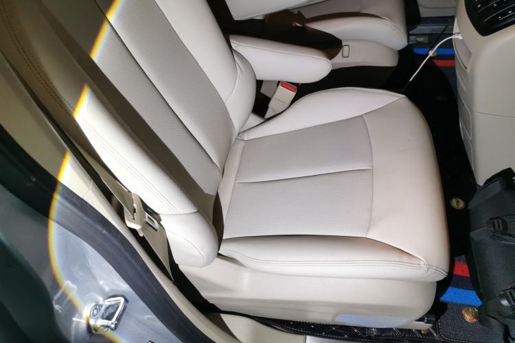 Used Buick GL8 2018 28T Comfort Model China VI Standard
