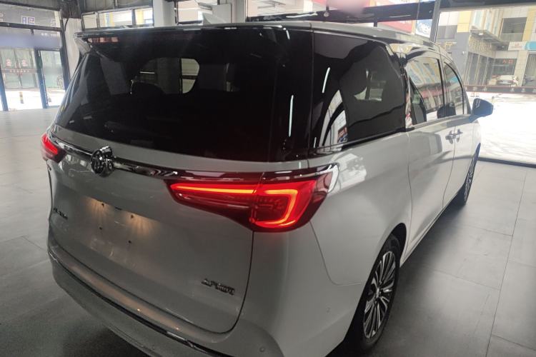 Used Buick GL8 2021 ES Landtrek 653T Smart Luxury Model
