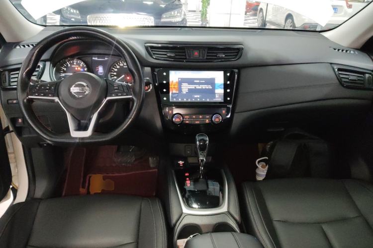 Used Nissan X-Trail 2022 2.0L Two-Wheel Drive Smart Connect Premium Edition
