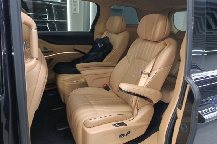 Used VOYAH Dream 2024 PHEV Ultra-Long Range Flagship Edition