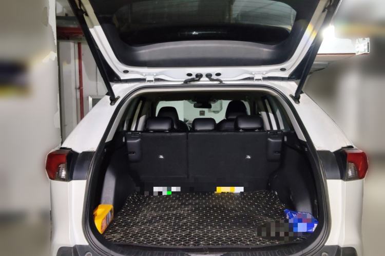 Used Toyota RAV4 2021 2.0L CVT Two-Wheel Drive Urban Edition
