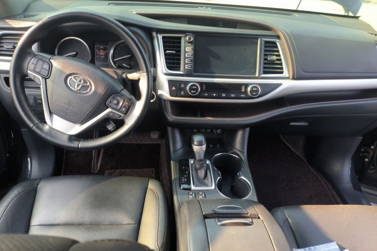Used Toyota Highlander 2018 2.0T Four-Wheel Drive Luxury Version 7 Seats China VI Standard
