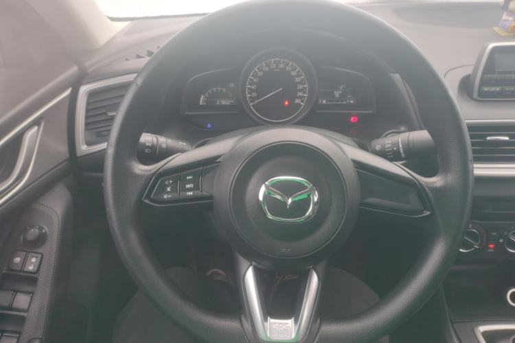Used Mazda Mazda 3 Axela 2017 Sedan 1.5L Manual Comfort Model Emission Standard China V
