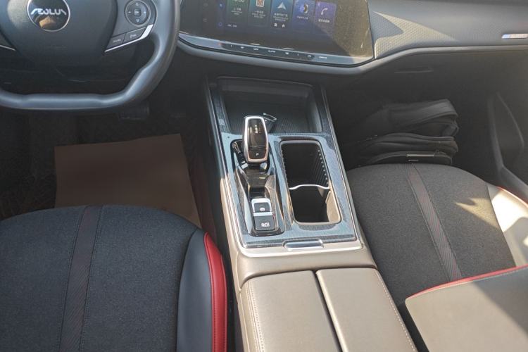 Used Dongfeng Aeolus Yixuan MAX 2023 1.5T Super-Powered Dad Edition
